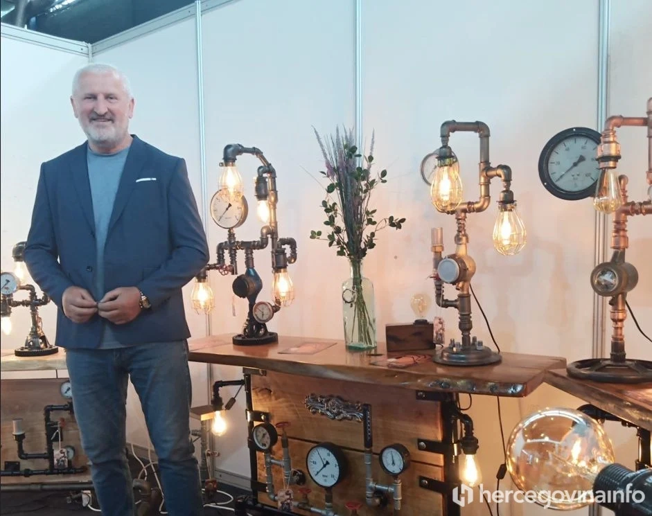 NAJKREATIVNIJI ŠTAND Lampe ovog Hercegovca mame poglede na ovogodišnjem sajmu